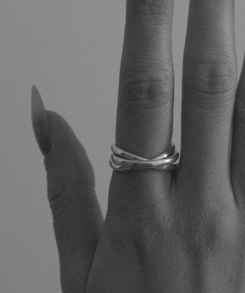Entwine ring